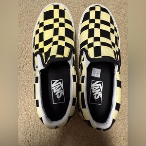 Vans size 8 women’s Yellow and Black Checkerboard platform  Sneakers